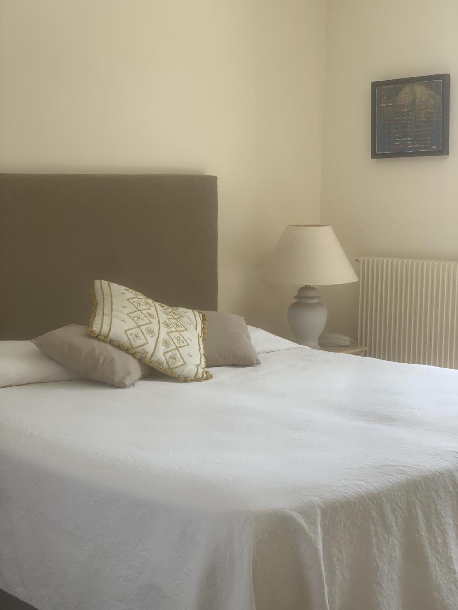 Hotel La Boulangerie Grimaud Oda fotoğraf