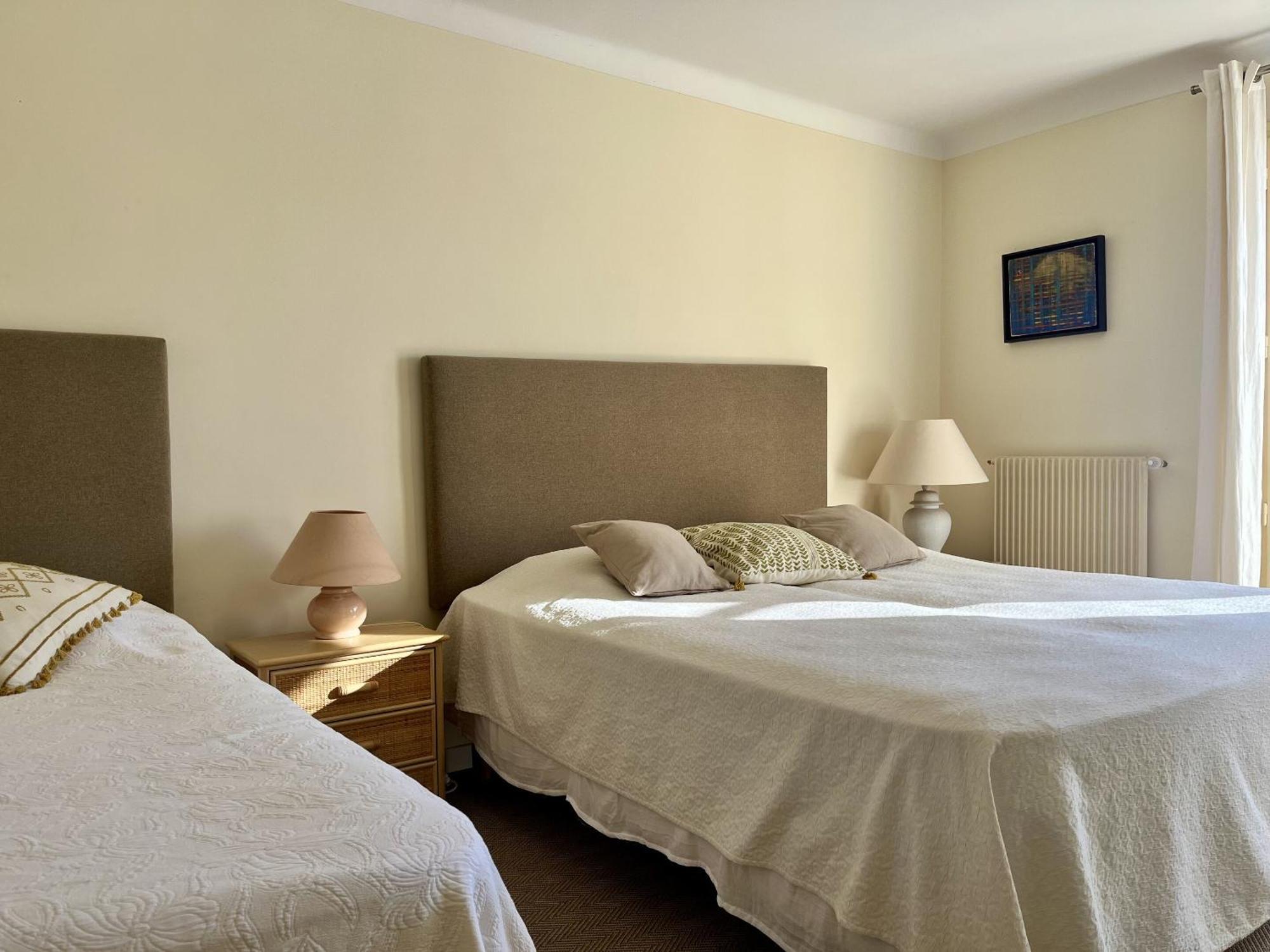 Hotel La Boulangerie Grimaud Oda fotoğraf